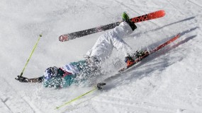 Welche Versicherungen zahlen im Skiurlaub?