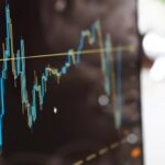 Pexels auf Pixabay -- Der Arbeitsplatz eines professionellen Traders!