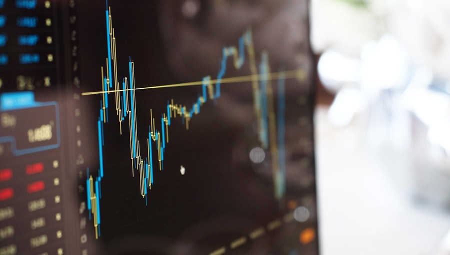 Pexels auf Pixabay -- Der Arbeitsplatz eines professionellen Traders!